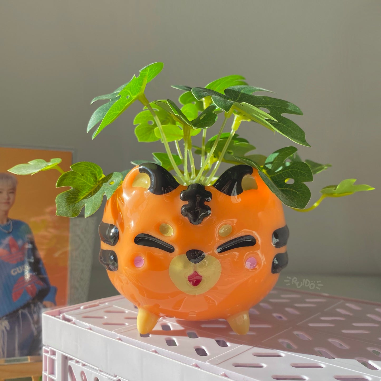 Hoshi-Inspired Tiger Pot